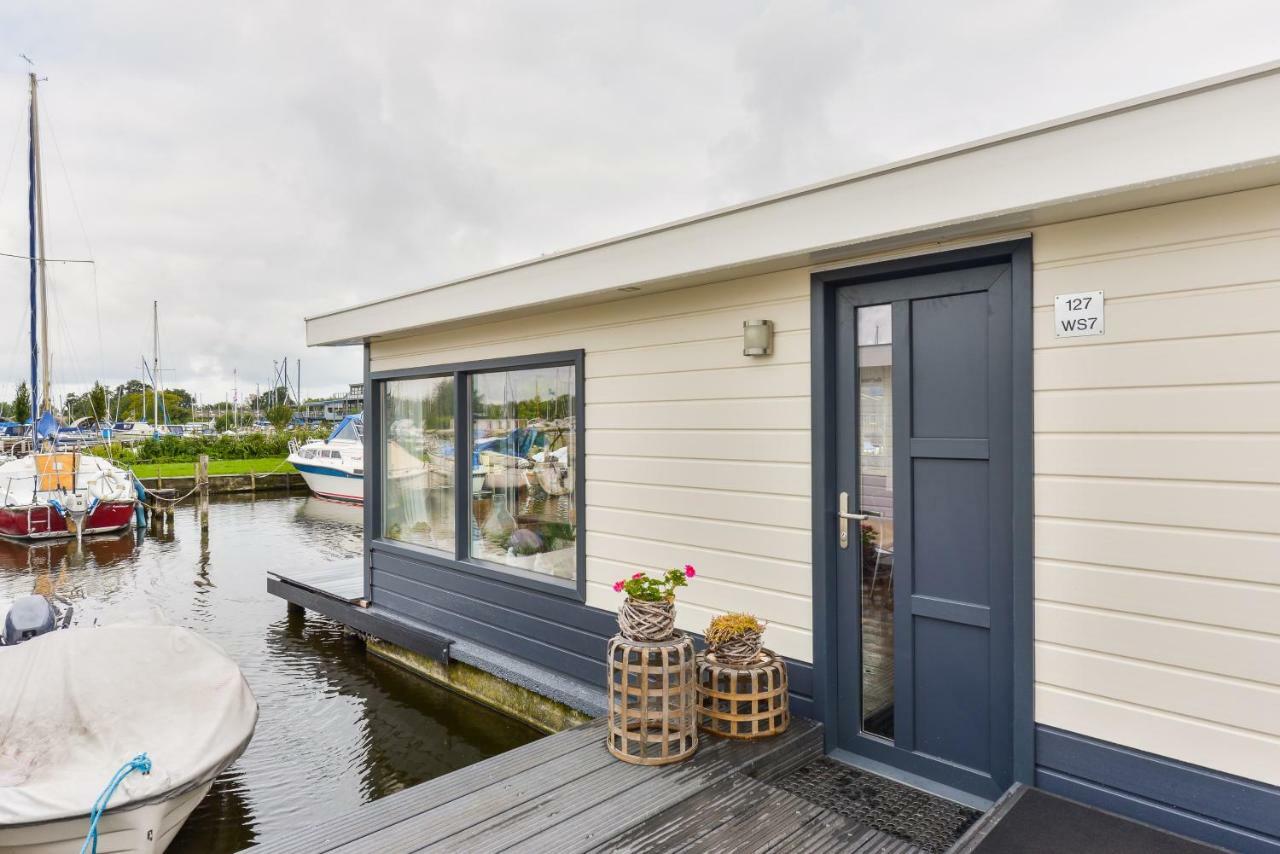 Bright And Comfortable Houseboat Aalsmeer Buitenkant foto